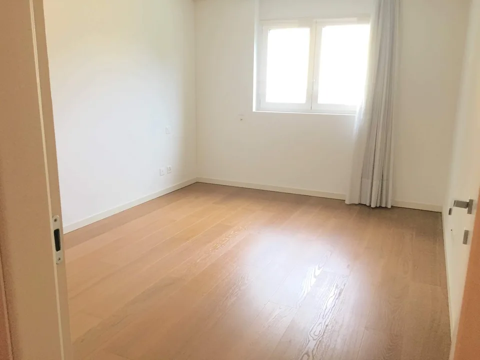 Melide elegantes und geräumiges 5,5-Zimmer-Wohnung – Foto 11 von 15