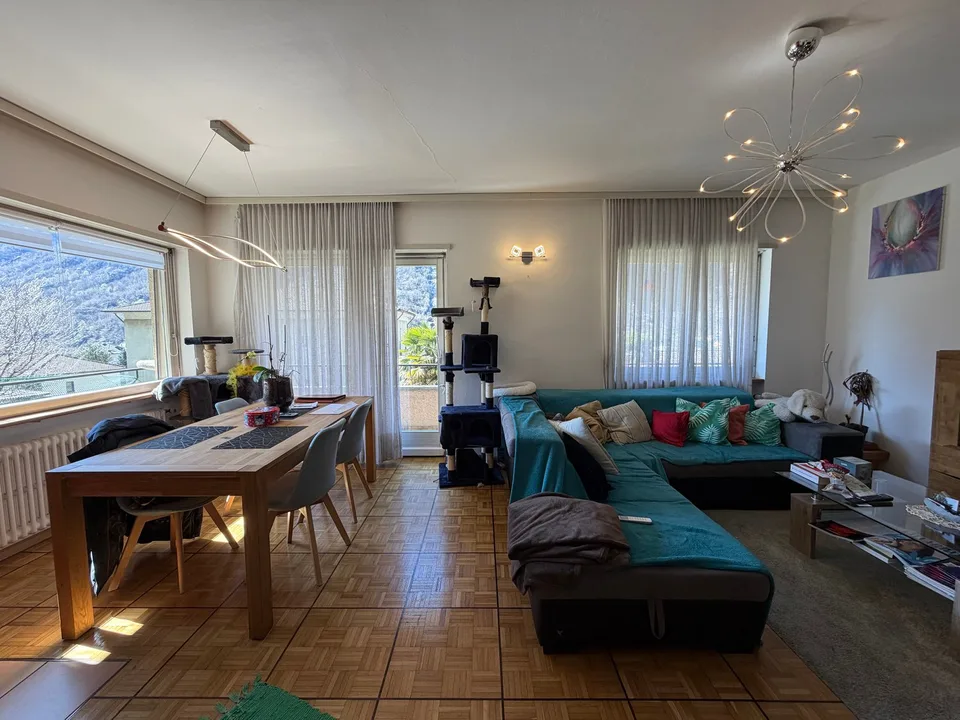 Einfamilienhaus 5.5 und 3.5 unabhängig mit Garten und Garage in Bodio