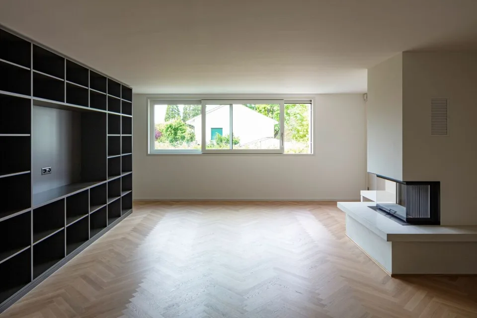 Maisonette-Gartenwohnung mit Pool in Riehen --- Duplex garden flat with a pool in Riehen
