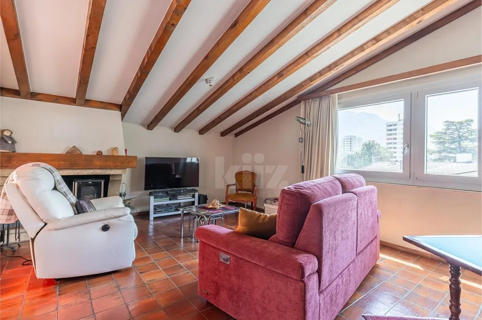 Appartement au dernier étage avec terrasse