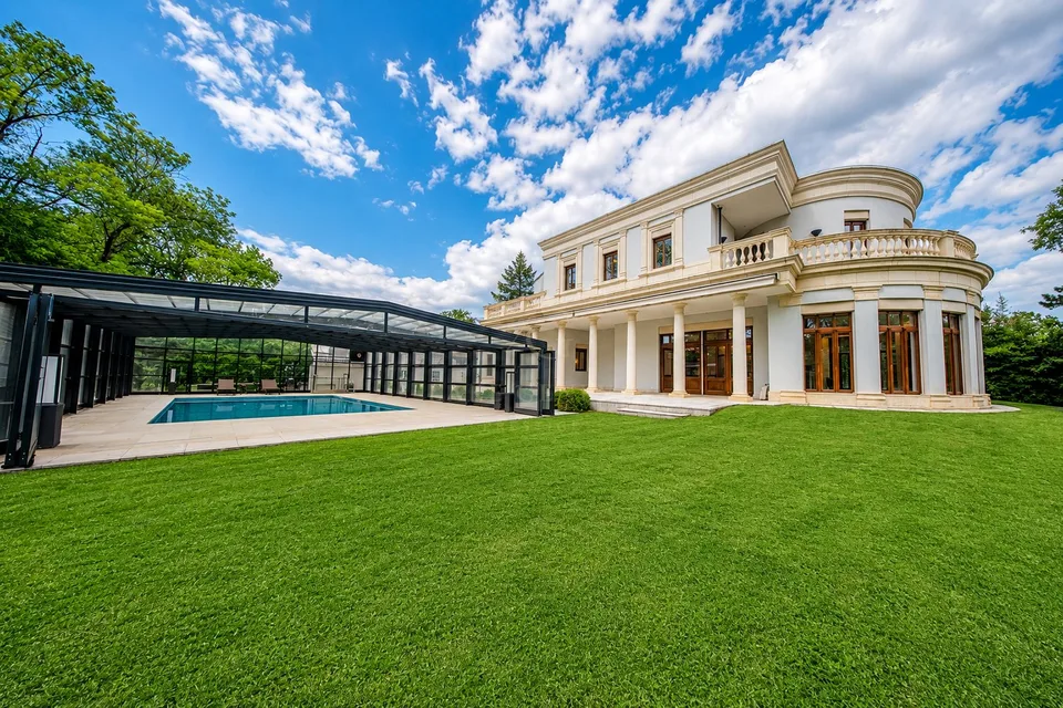Exclusivité - Magnifique propriété à Vandoeuvres