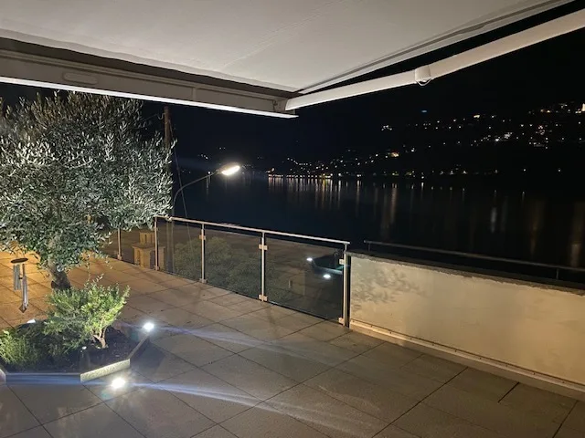 VILLA MODERNA CON BELLISSIMA VISTA LAGO DI 180 – photo 12 sur 13