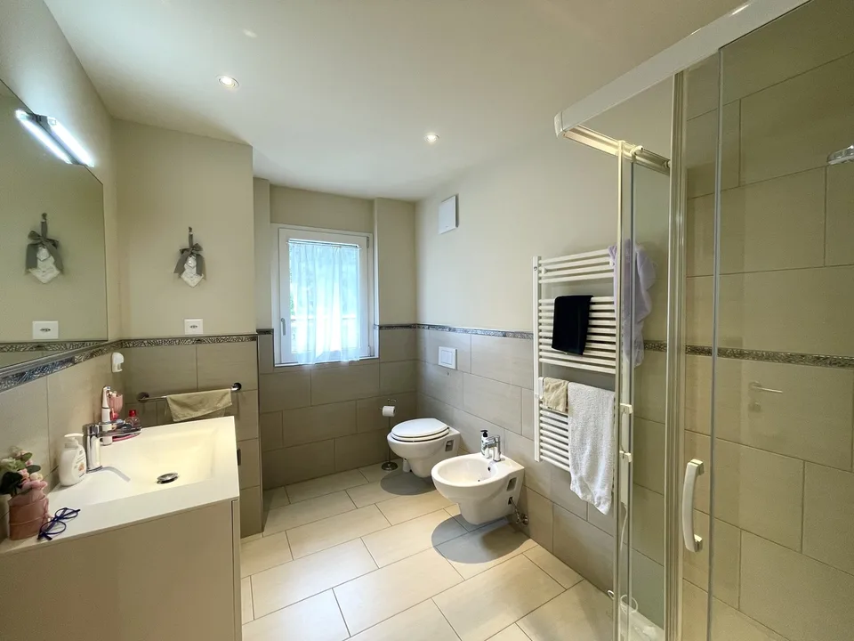 ELEGANTE ATTICO, CON PRIVACY GARANTITA – foto 10 di 13