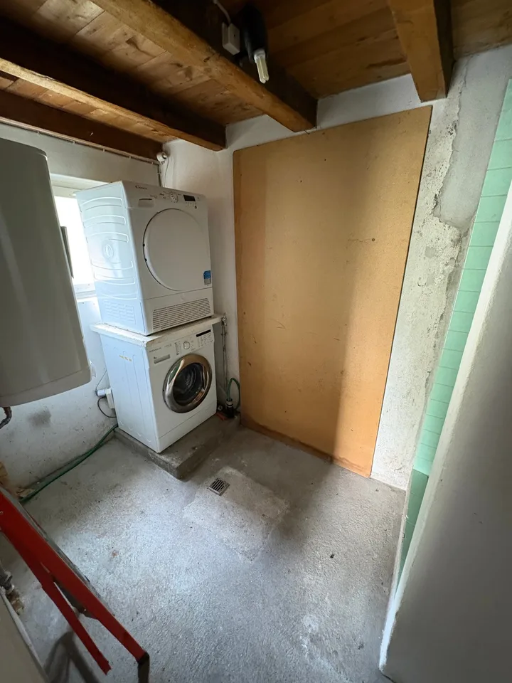 Bergbauernhof und Stall, mit Parkplatz, in Rossa, Graubünden – Foto 13 von 26