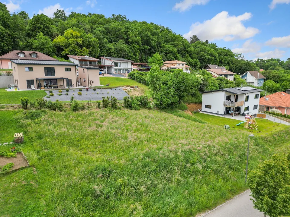 Terrain à bâtir dans un quartier résidentiel de Chevenez