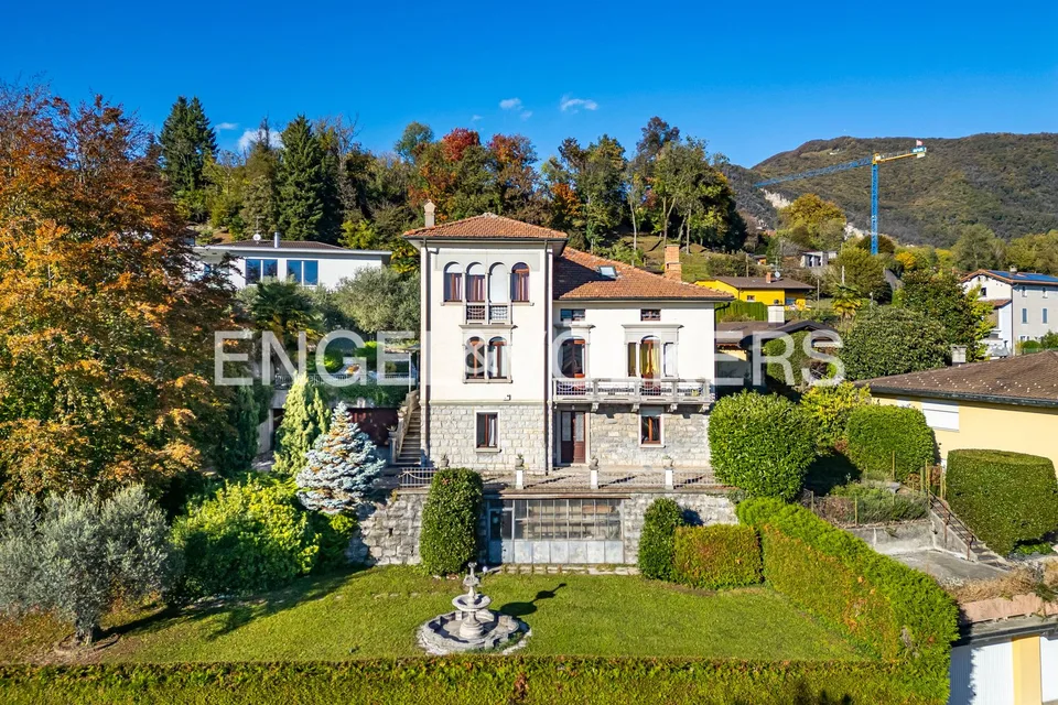 Raffinata villa d'epoca tra il verde del Mendrisiotto – foto 12 di 12