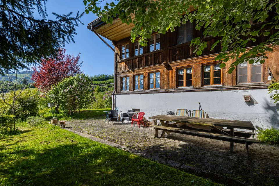 Maison villageoise de charme et avec ravissant jardin