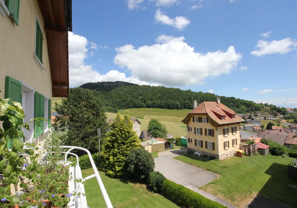Geräumige 4.5-Zimmer-Wohnung mit 110 m2 und Balkon – Foto 7 von 13