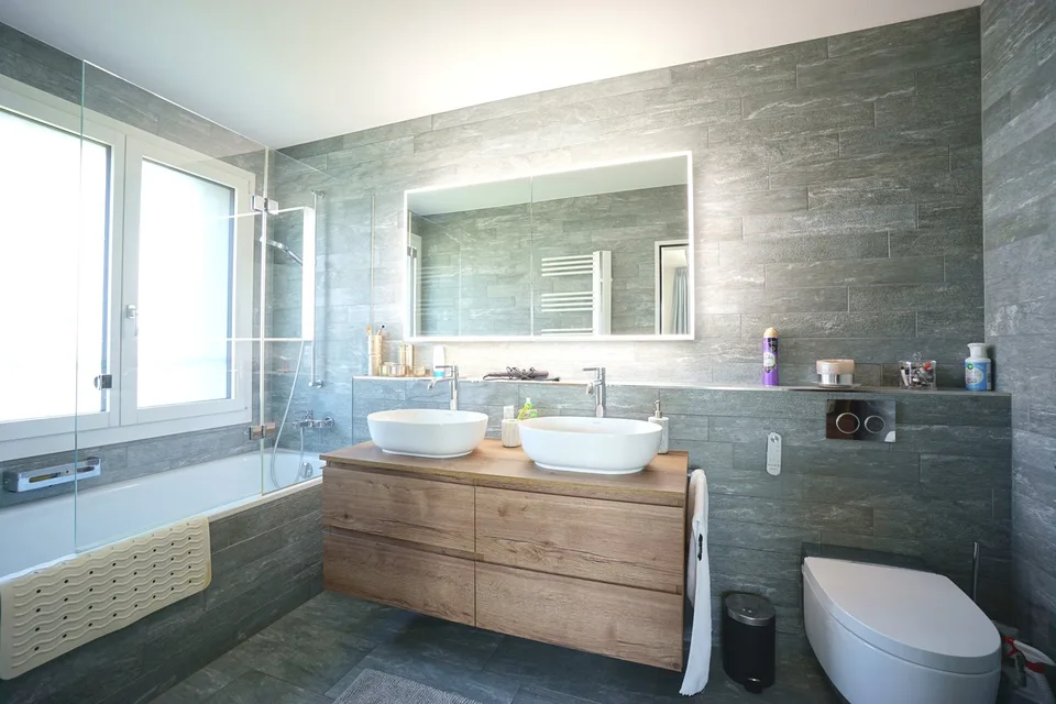 High-quality 6.5-room single-family house with modern expansion in top location – photo 9 of 25