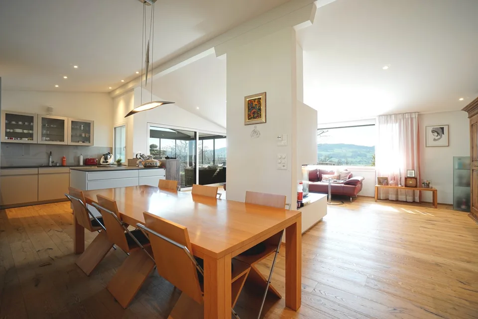 Charming 6.5-room single-family house in top location with breathtaking views!