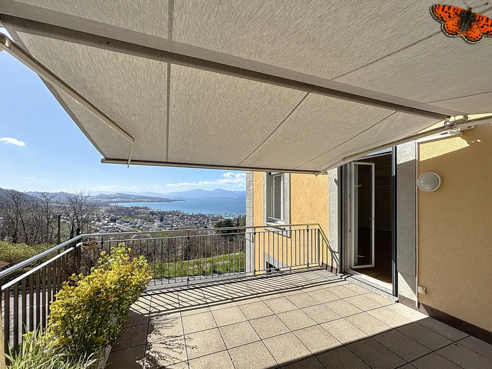 Lumineux 3½ pièces de 117 m² à Châbles avec vue sur le lac !