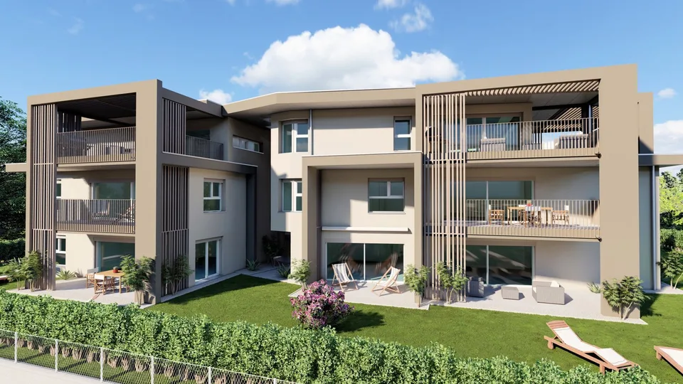 Nuovo appartamento duplex in zona tranquilla e verdeggiante