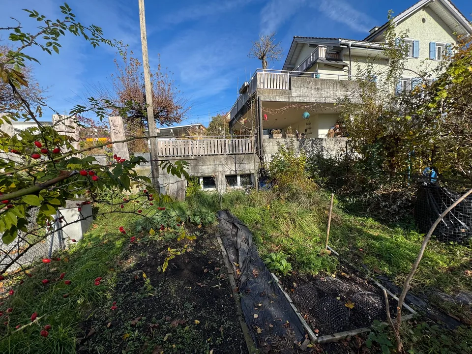 Casa multifamiliare affascinante con vista sul lago a Schmerikon
