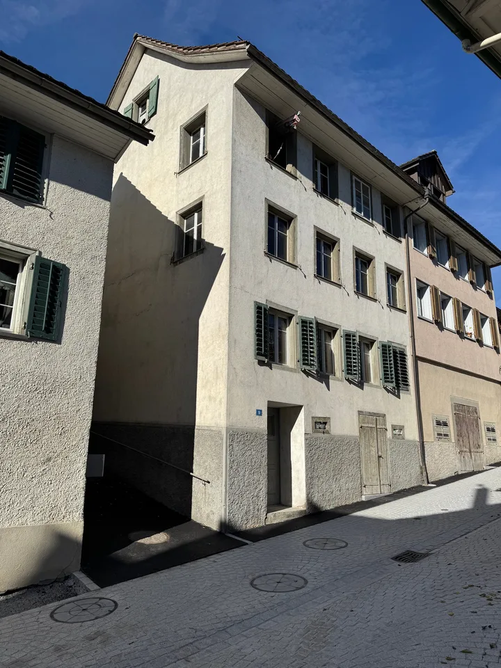 Charmantes Mehrfamilienhaus mit Seesicht in Schmerikon