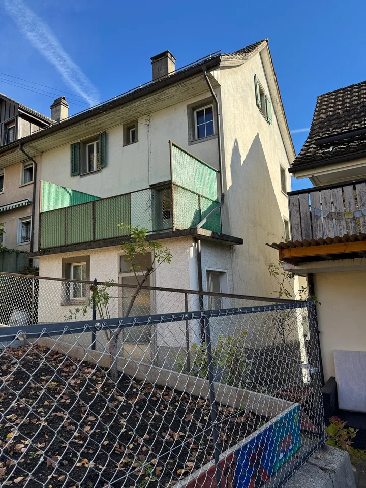 Casa multifamiliare affascinante con vista sul lago a Schmerikon