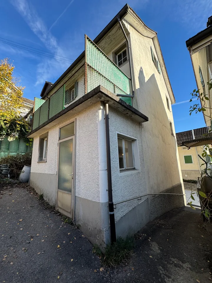 Casa multifamiliare affascinante con vista sul lago a Schmerikon
