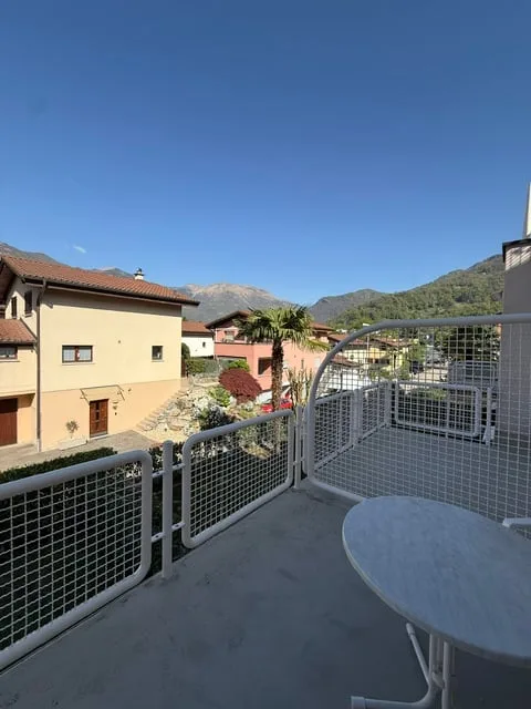 Gemütliche 2-Zimmer-Wohnung mit Balkon und Bergblick in Ponte Capriasca