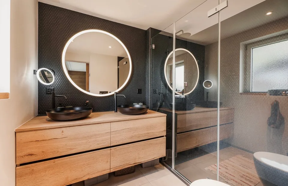 Véritable appartement rénové Ski-in/Ski-out avec vue sur les montagnes ininterrompue