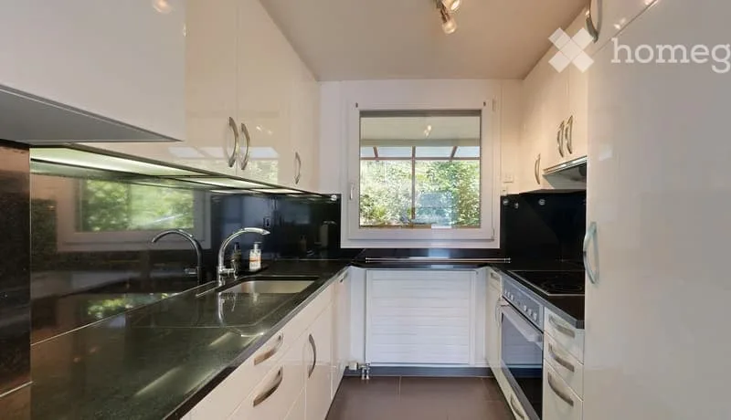 Modern 5.5-room maisonette with a far-reaching view of Zwingen
