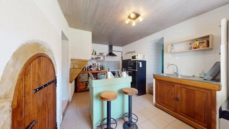 Casa incantevole con possibilità di affittare e locazione, 8 locali