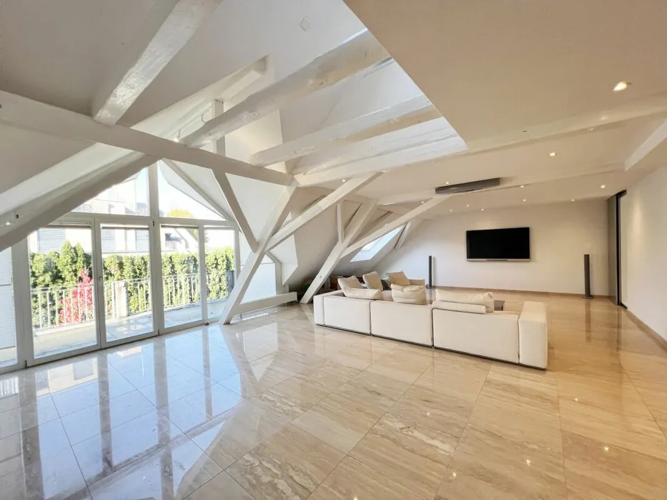Mietkauf möglich - Charmante Maisonette-Dachwohnung mit Stil und Charakter