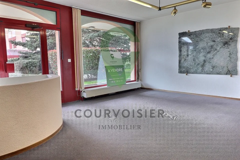 Opportunité d'acquérir 2 locaux commerciaux