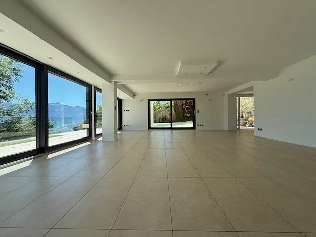 Villa mit Pool und Panoramablick – Foto 8 von 17