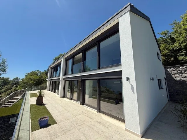 Exklusive Villa mit Panoramablick in Chardonne