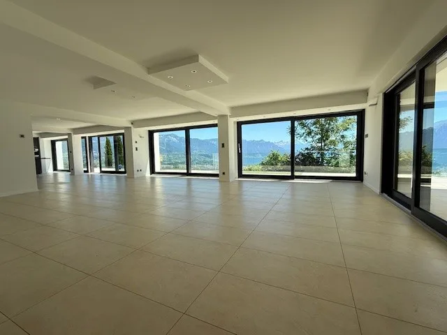 Villa mit Pool und Panoramablick – Foto 9 von 17