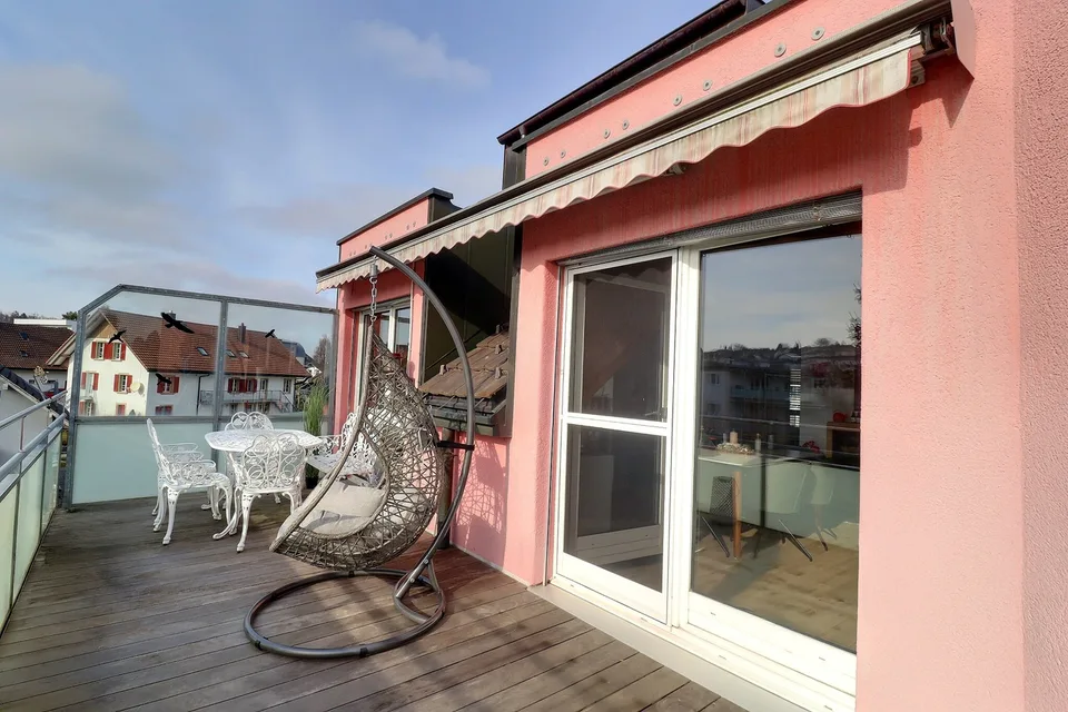 Duplex exclusif de 5.5 pièces en attique avec belle terrasse