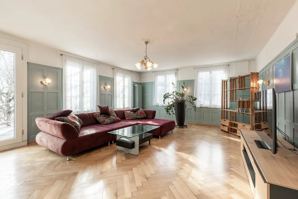 Mehrfamilienhaus mit vielseitigem Wohnungsmix und Nebenflächen