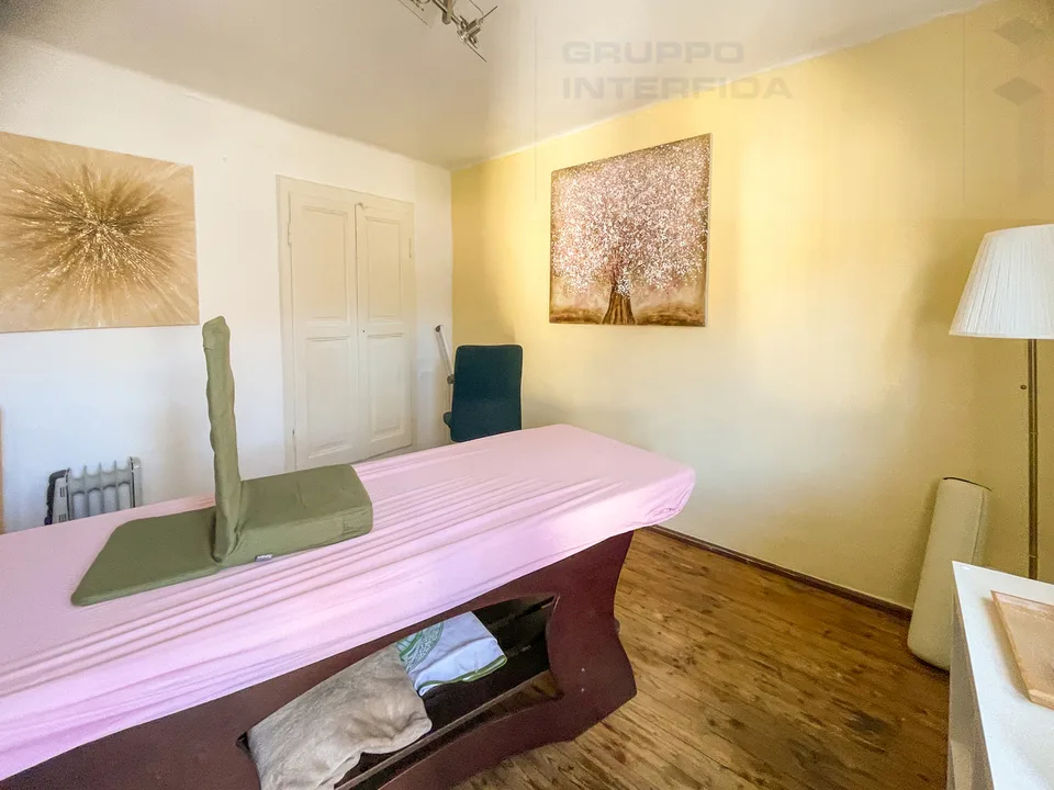 Haus mit zwei Wohnungen – Foto 11 von 13