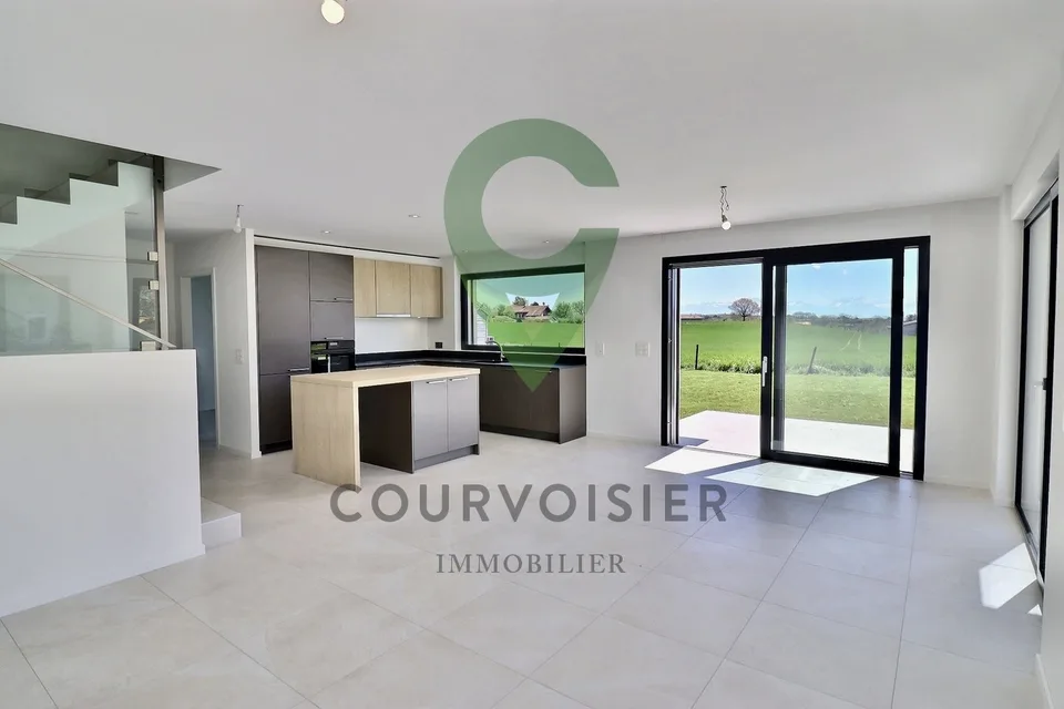 Nuovo! Villa a schiera con vista libera sulla catena delle Alpi