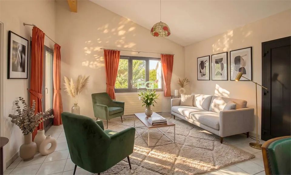 Villa di 2 appartamenti con piscina e dependance – foto 8 di 13