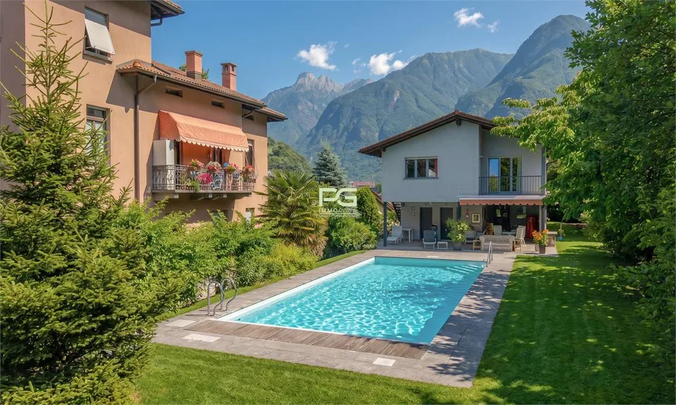 Villa di 2 appartamenti con piscina e dependance – foto 11 di 13