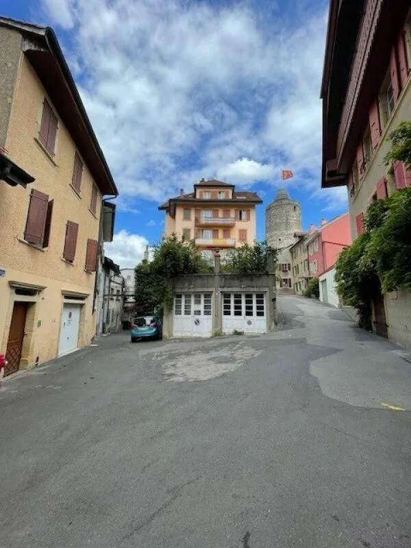 Charmant appartement au coeur de la vieille ville d'Orbe !