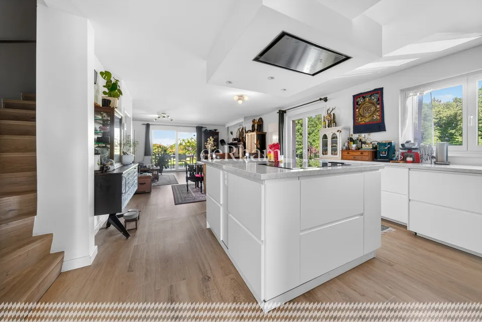 Charmante maison jumelle de 5,5 pièces avec beau jardin