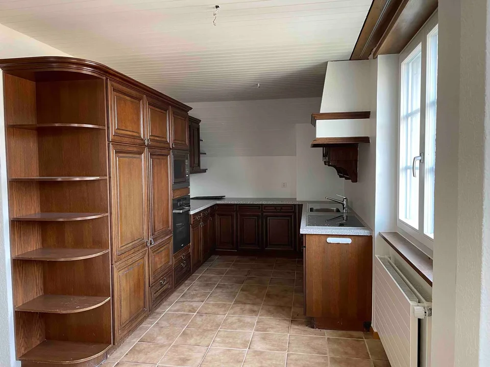 Casa multifamiliare rurale con 3 appartamenti nella zona centrale – foto 11 di 18