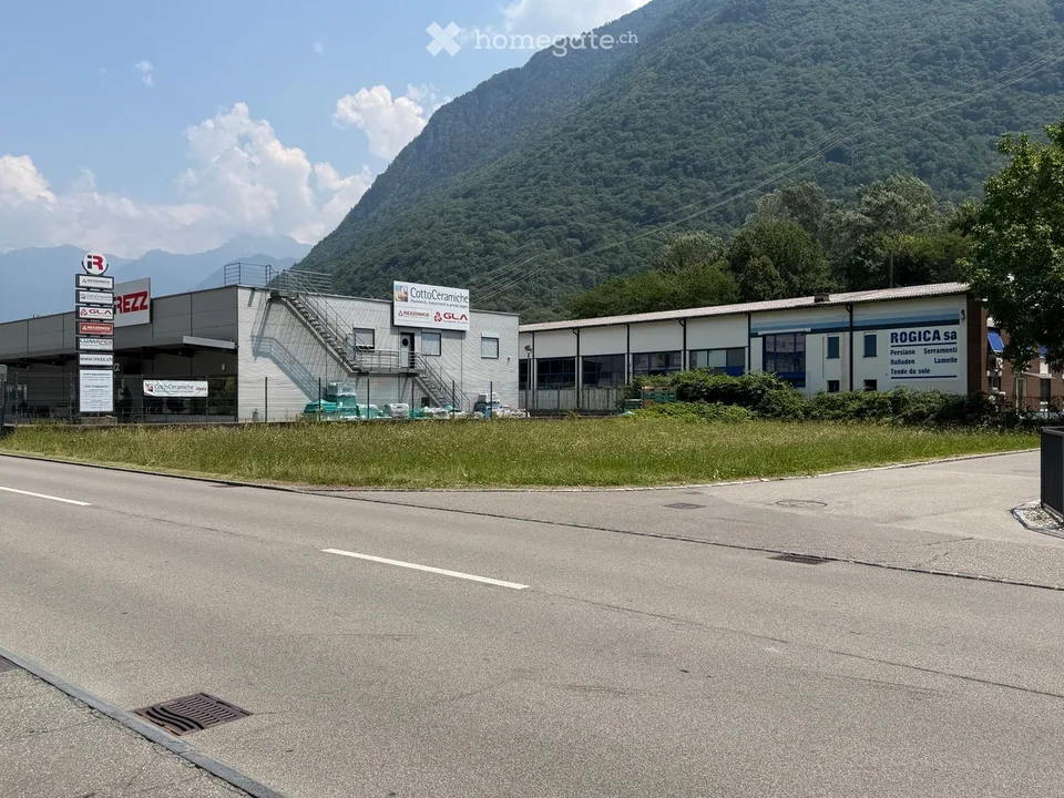 Industriegrundstück mit Baurecht J2 – 1'047 m² – Strategische Lage in Castione