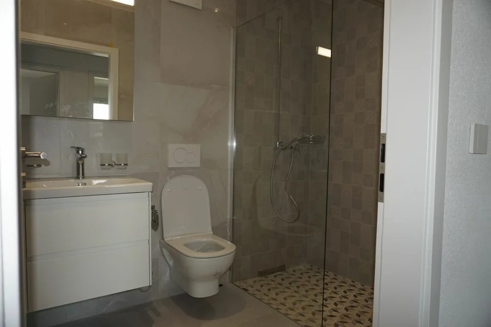 Appartamento di 4,5 locali - Superficie netta di 105 m2 - Terrazza di 47 m2 - Orientamento nord-est – foto 6 di 12