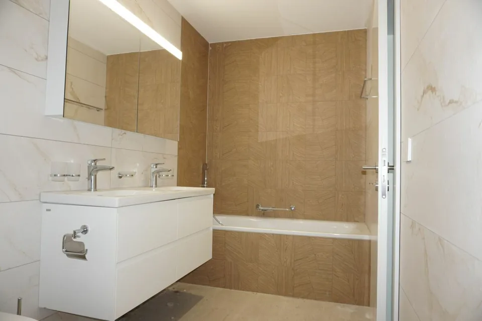 Appartamento di 4,5 locali - Superficie netta di 105 m2 - Terrazza di 47 m2 - Orientamento nord-est – foto 7 di 12