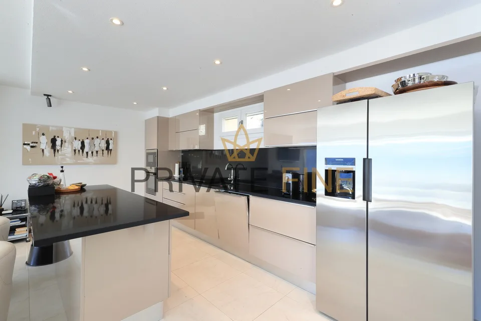 Moderne 5.5 Zi.-Villa mit unverbaubarer Seesicht und Pool (17)