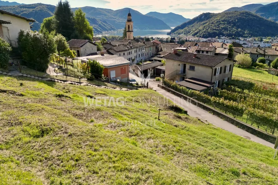 Lugano-Neggio: Baugrundstück von 1'137 m² mit Blick auf den Luganersee zu verkaufen