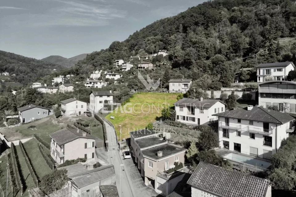 Lugano-Neggio: Baugrundstück von 1'137 m² mit Blick auf den Luganersee zu verkaufen