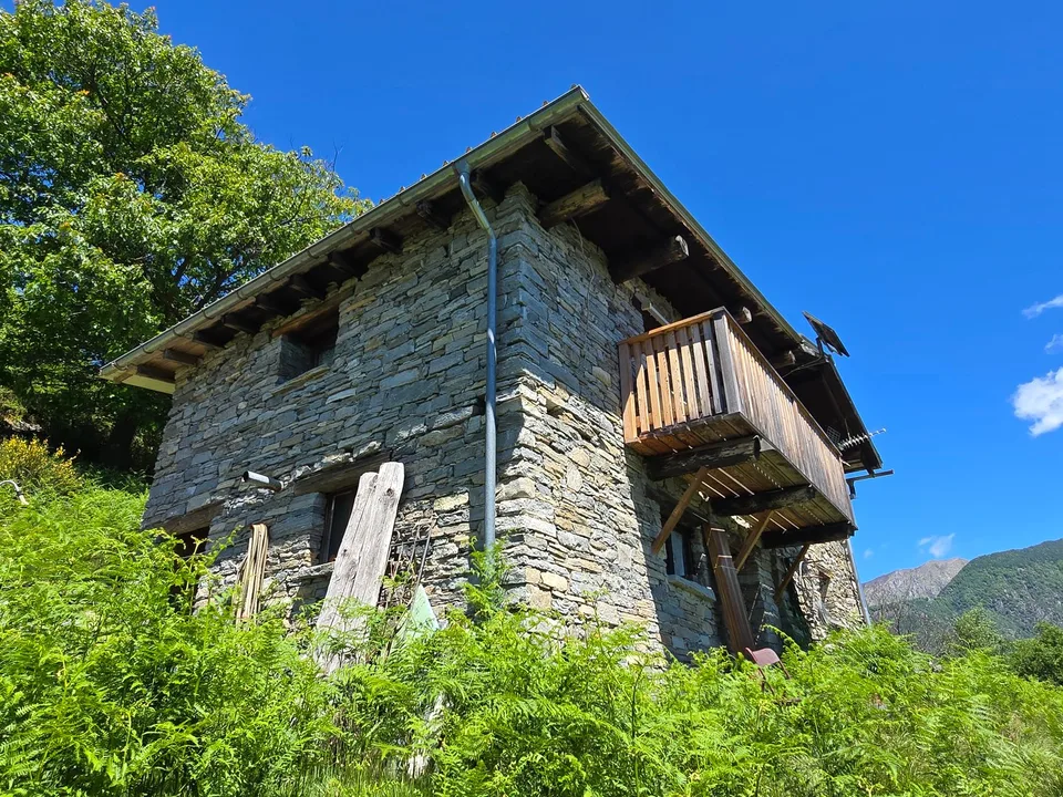 Bauernhaus inmitten der Natur mit Panorama Seeblick