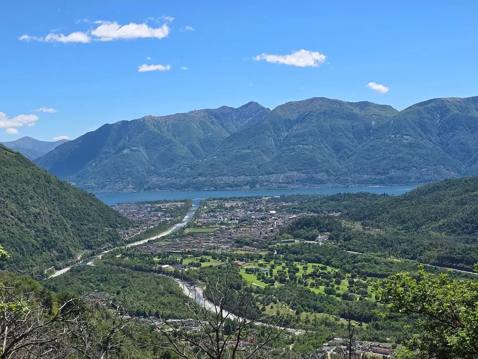 Bauernhaus inmitten der Natur mit Panorama Seeblick