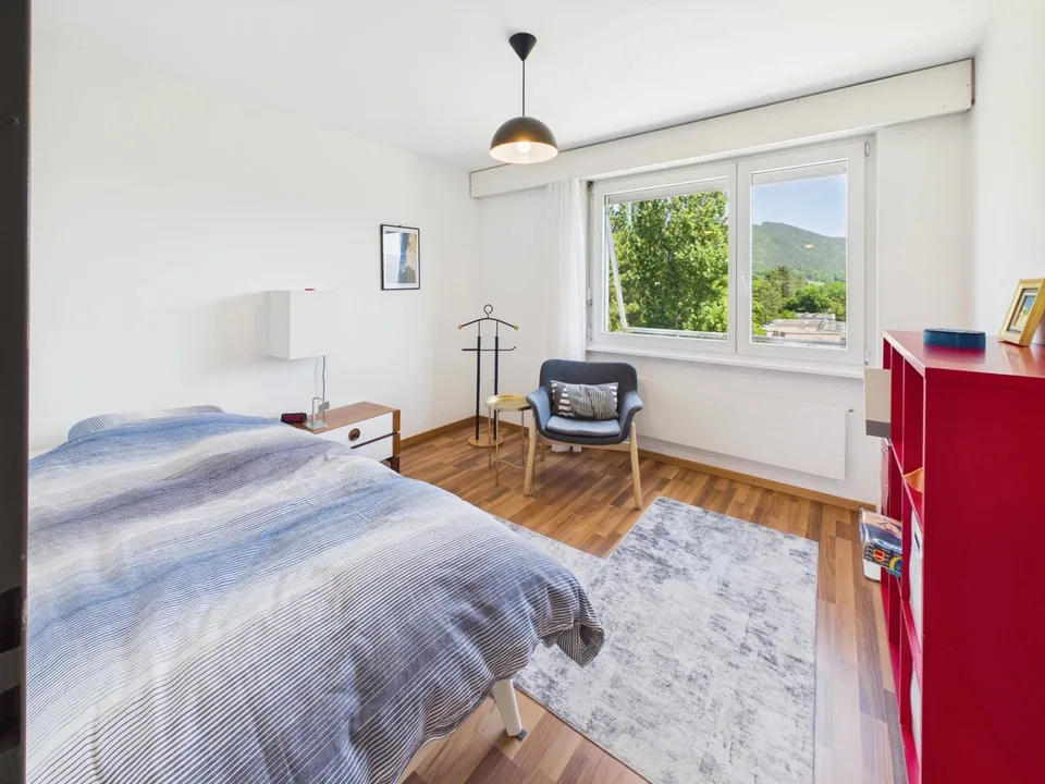 Ultimo piano ristrutturato con vista libera ? 4,5 locali pronti per essere occupati – foto 10 di 13