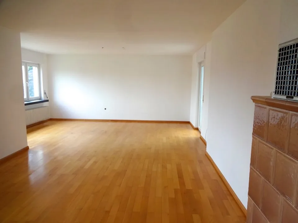 Altenburg - belle maison multifamiliale bien entretenue à vendre avec 3 unités de résidence