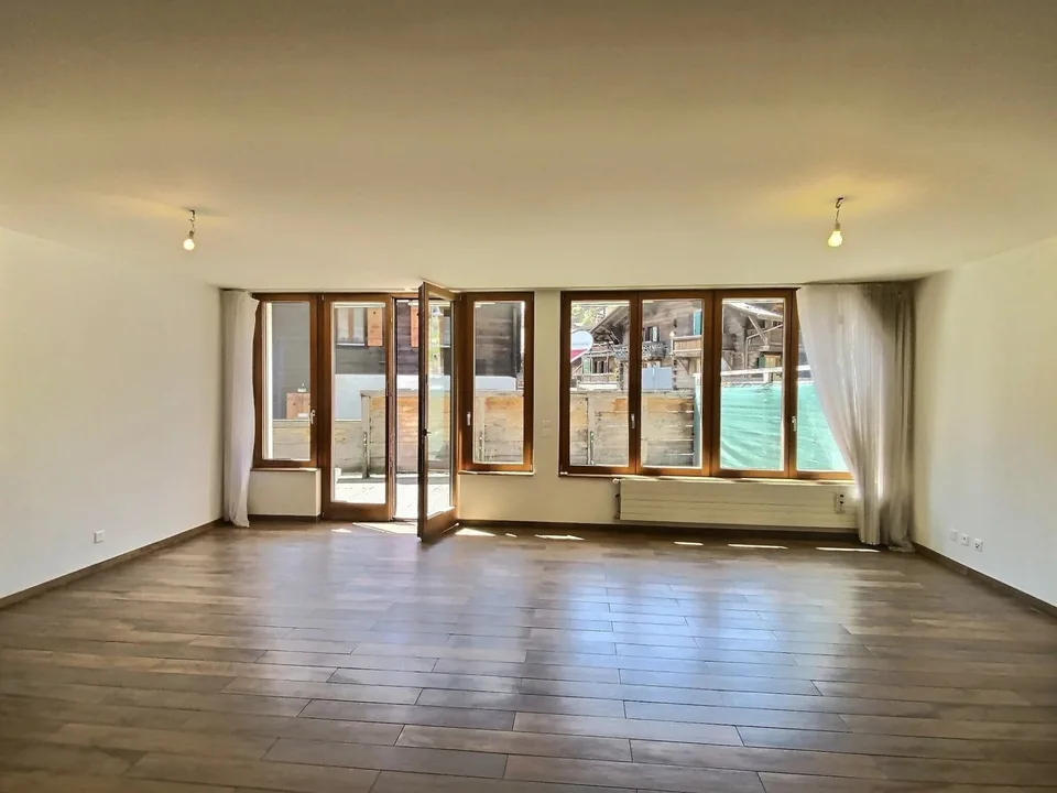 25 13 Bright 4.5 rooms with terrace in Chesières in PPE Soleil