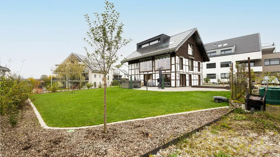 Exklusives Minergie-P-Haus mit modernstem Komfort